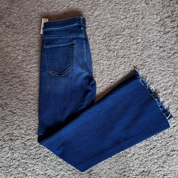 Blue Flared Women Jeans - Picture 4 of 6